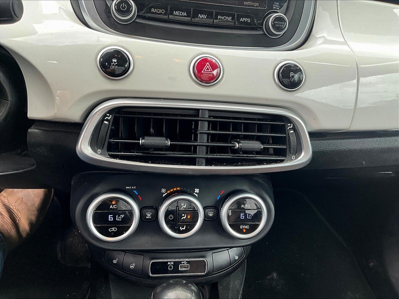 Used 2016 FIAT 500X Lounge AWD/4WD image 17