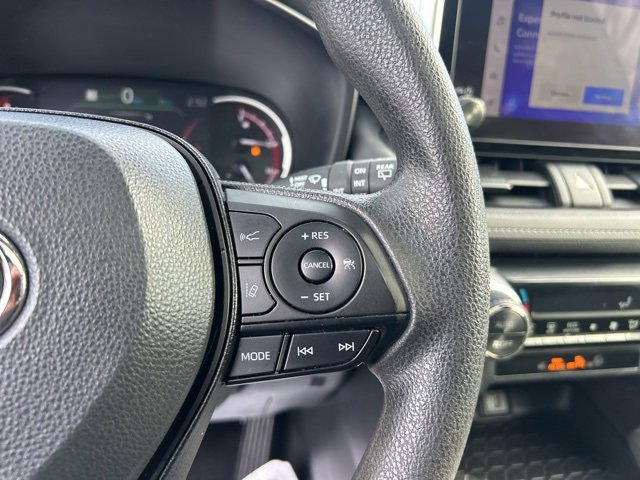 Used 2023 Toyota RAV4 XLE image 22