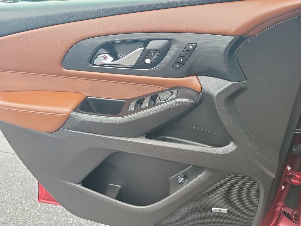 Used 2019 Chevrolet Traverse High Country w/ LPO, Floor Liner Package AWD/4WD image 31