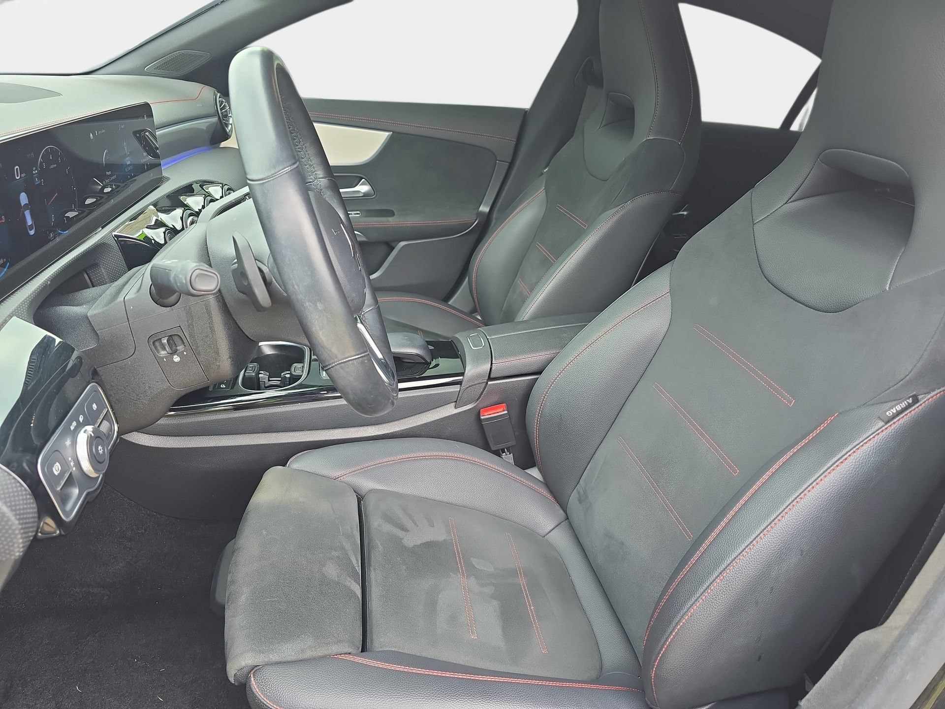 Used 2023 Mercedes-Benz CLA 250 4MATIC image 14