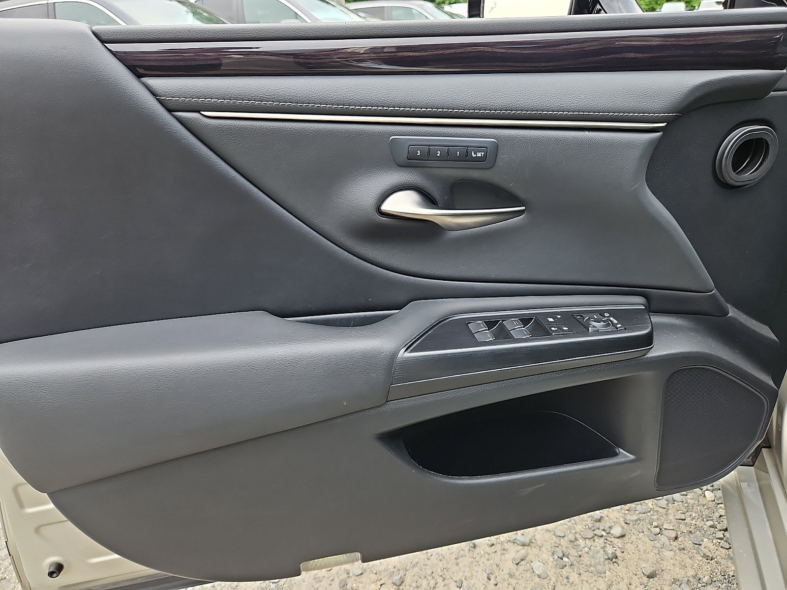 Used 2021 Lexus ES 250 w/ Premium Package AWD/4WD image 12