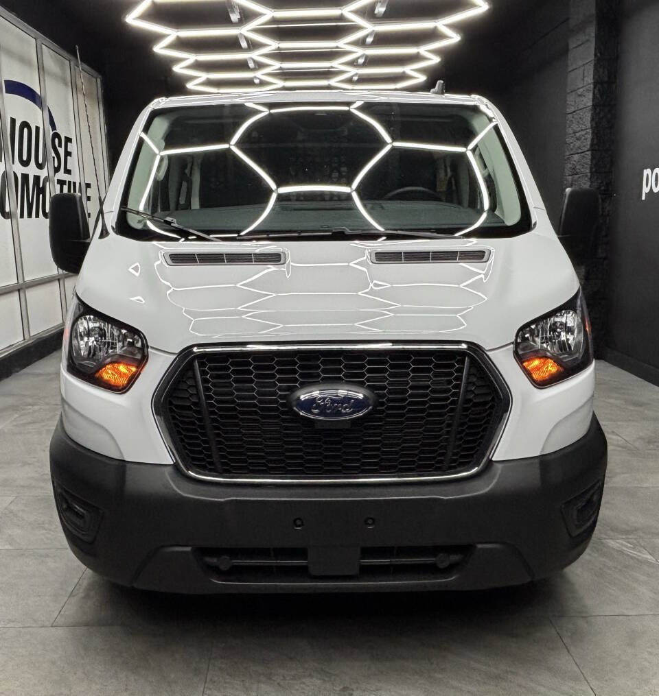 Used 2025 Ford Transit 250 Low Roof w/ Exterior Upgrade Package RWD image 11