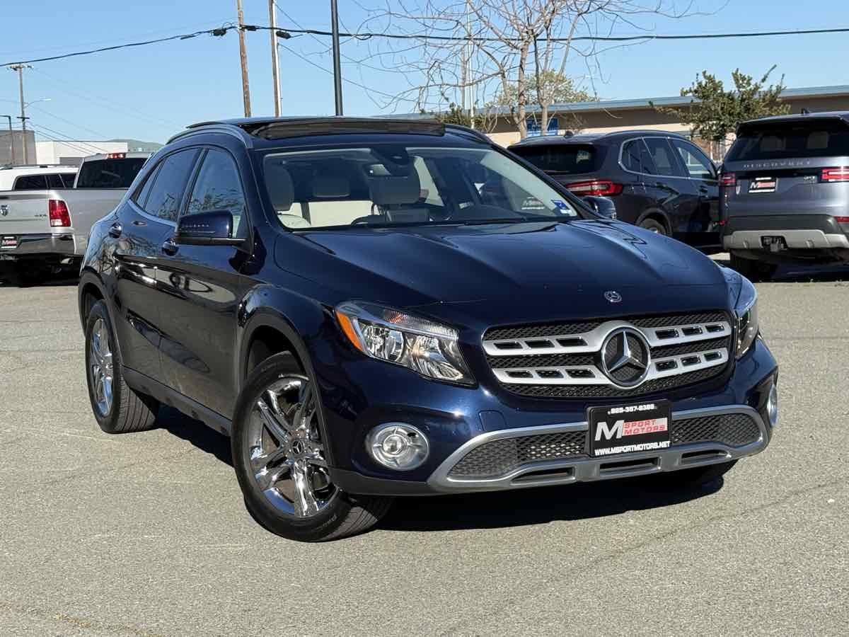 Used 2018 Mercedes-Benz GLA 250 4MATIC image 1