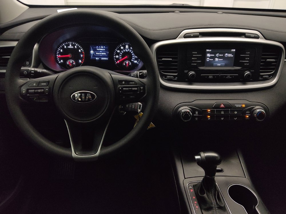 Used 2017 Kia Sorento FWD image 22