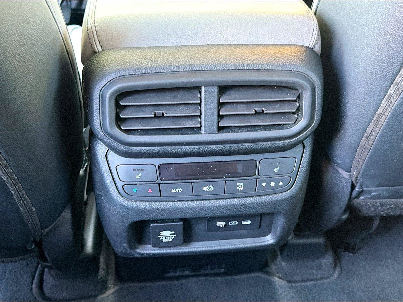 Used 2024 Honda Pilot Elite image 22