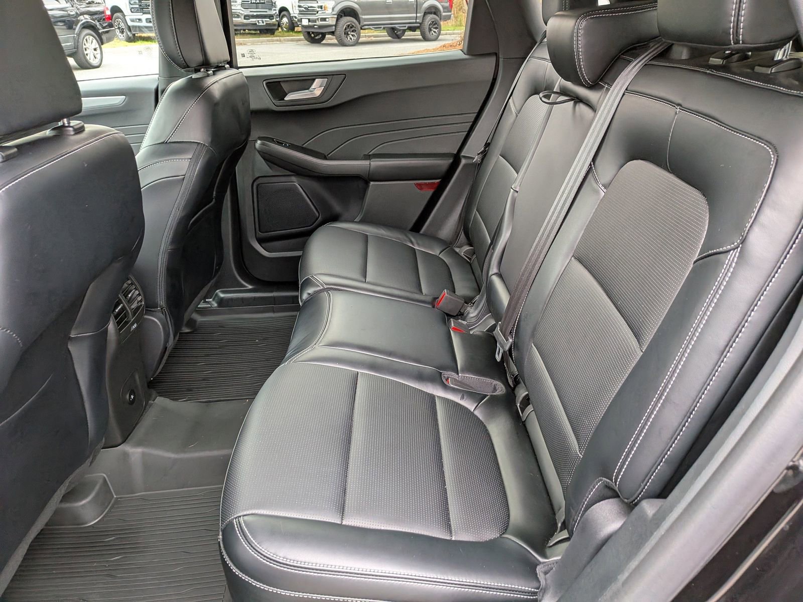 Certified 2025 Ford Escape Platinum image 16