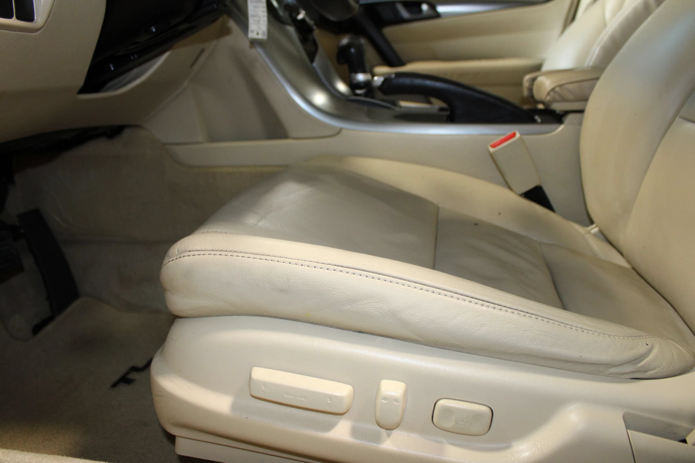 Used 2010 Acura TL FWD image 22
