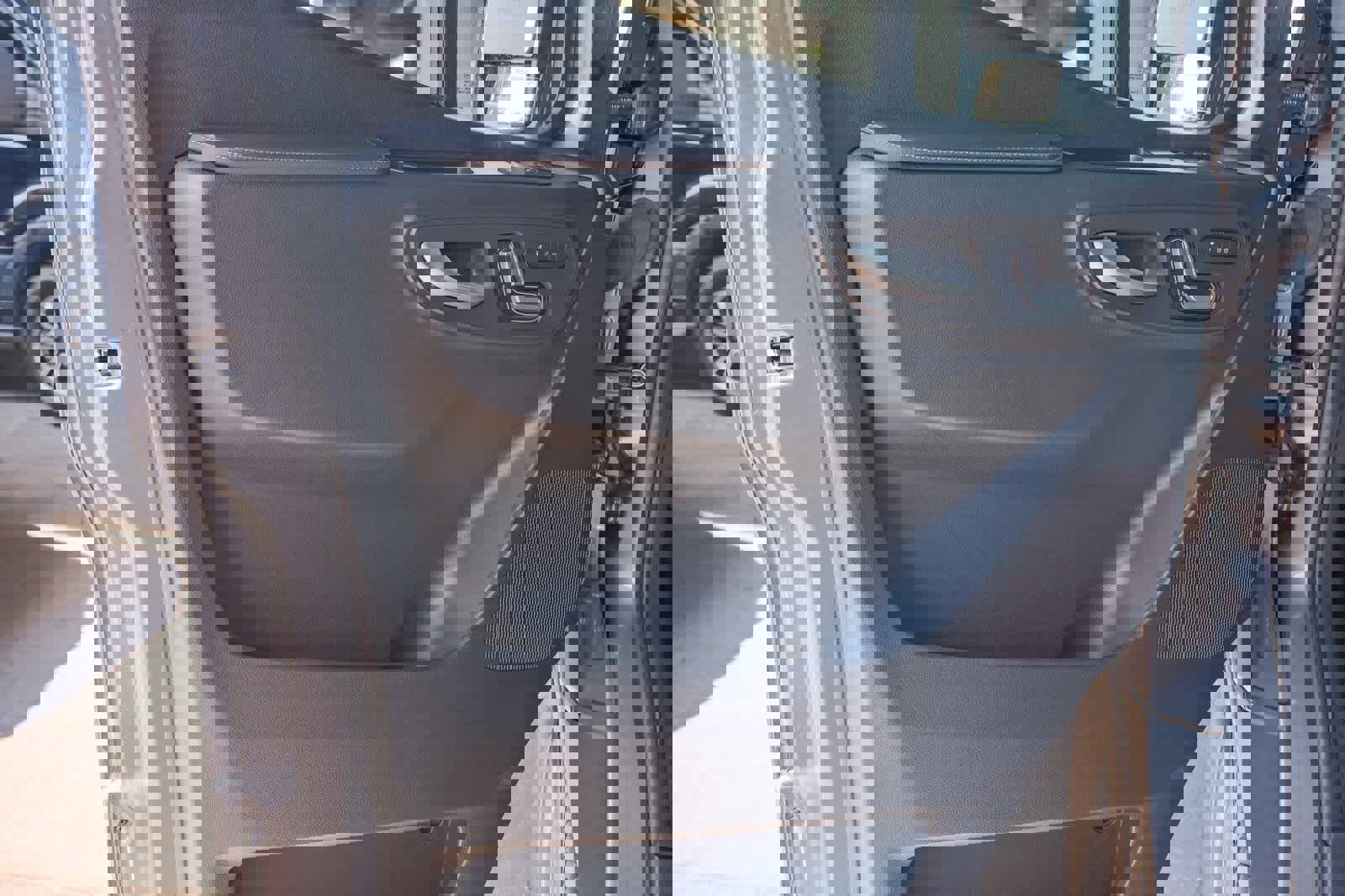 Used 2024 Mercedes-Benz Sprinter 2500 image 24