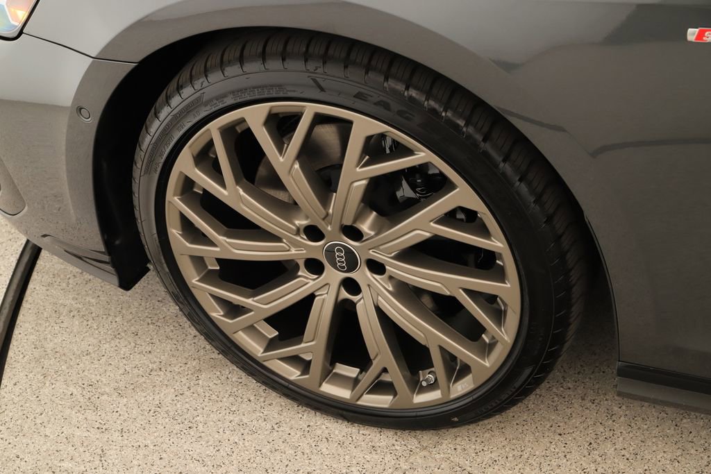 New 2026 Audi A8 L 3.0T AWD/4WD image 36