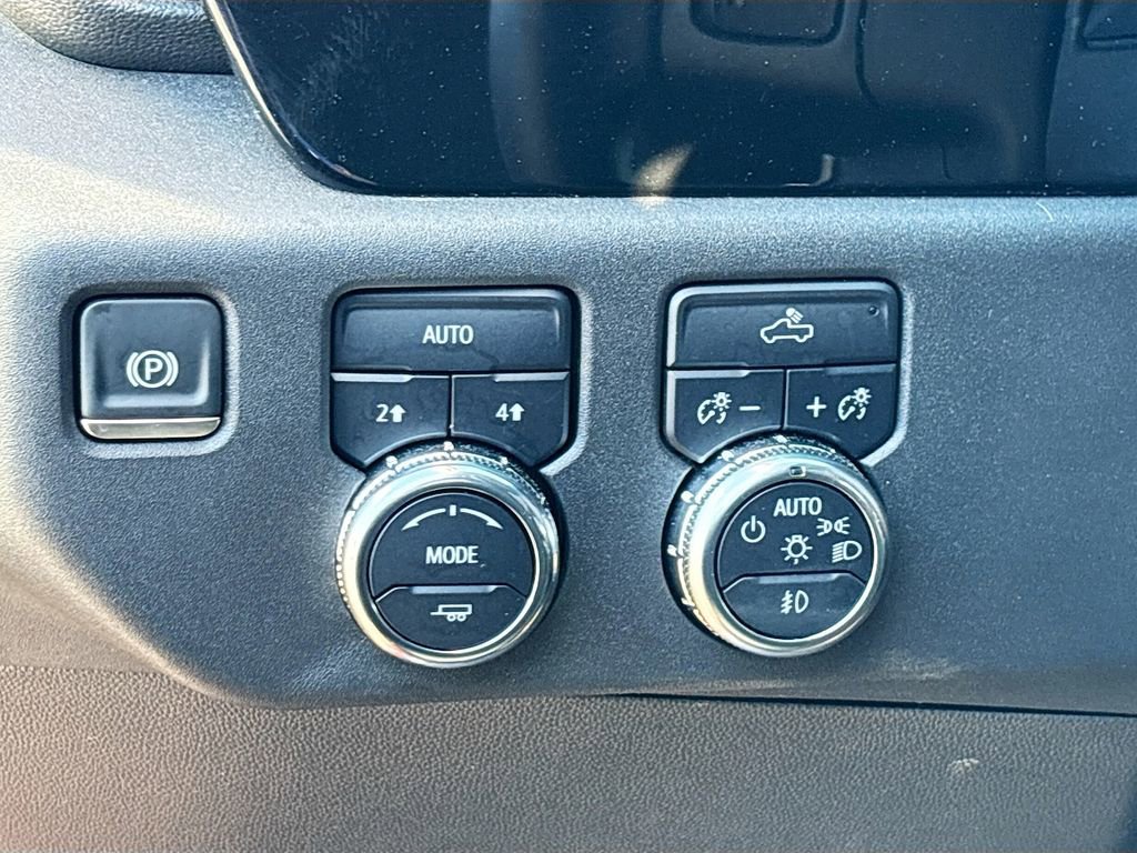 Used 2025 GMC Sierra 1500 Elevation image 10