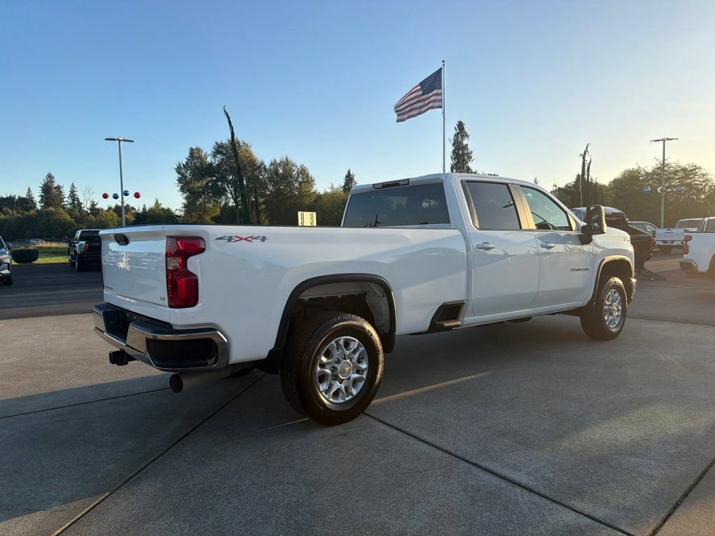 Used 2026 Chevrolet Silverado 3500 LT AWD/4WD image 6