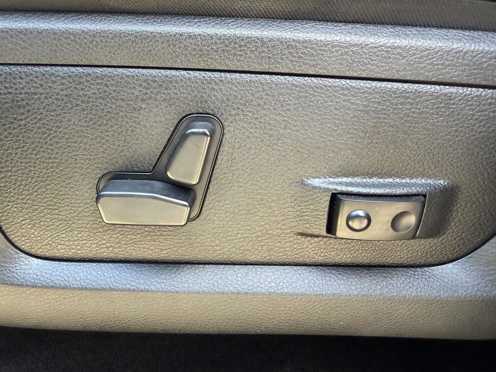 Used 2017 RAM 1500 Sport w/ Sublime Green Sport Package image 32