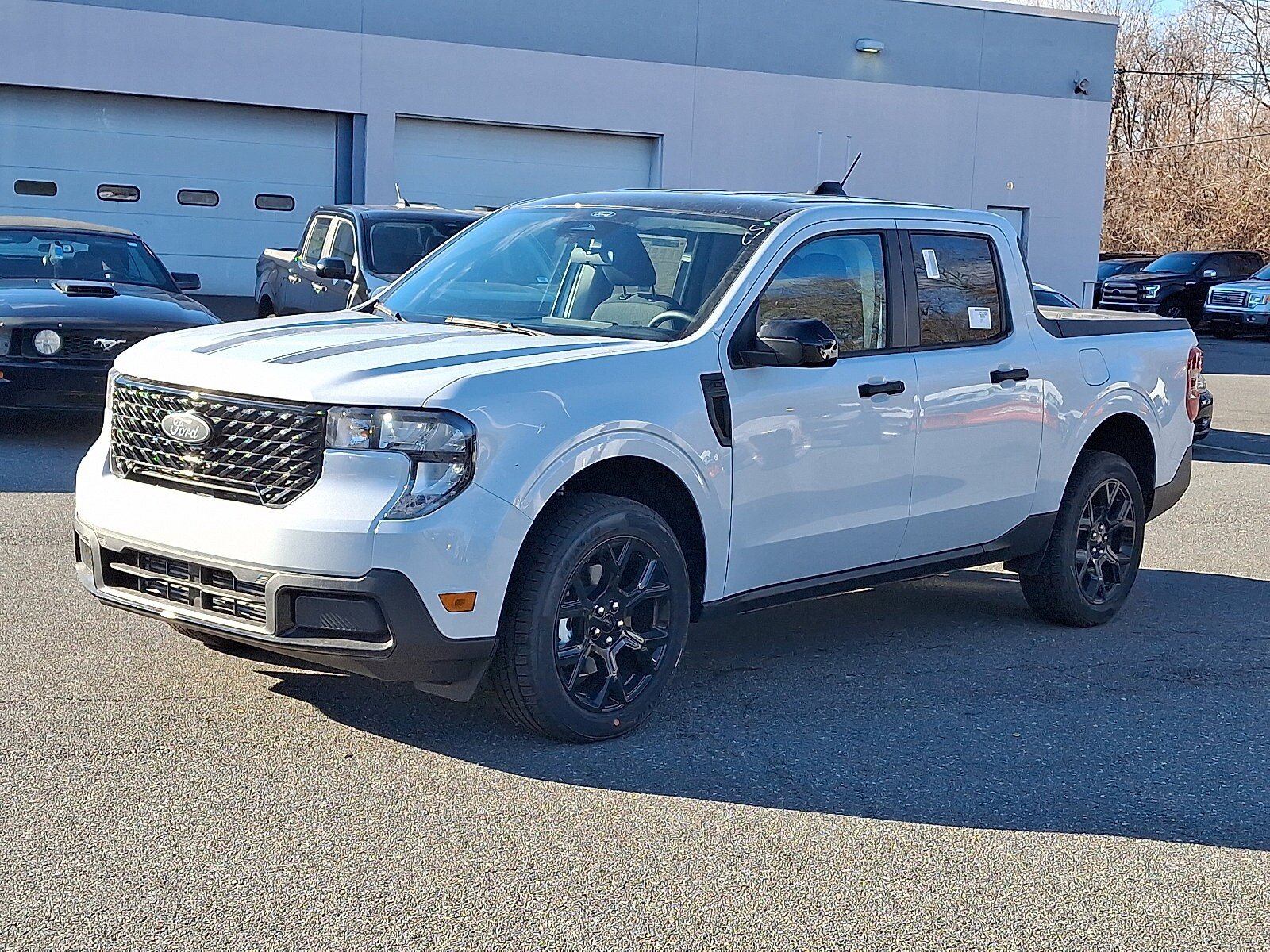 New 2026 Ford Maverick XLT w/ XLT Luxury Package AWD/4WD image 3
