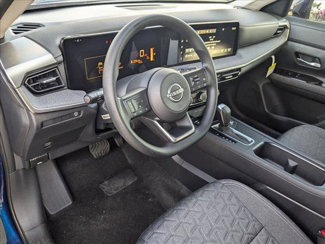 Used 2025 Nissan Kicks SV video 3