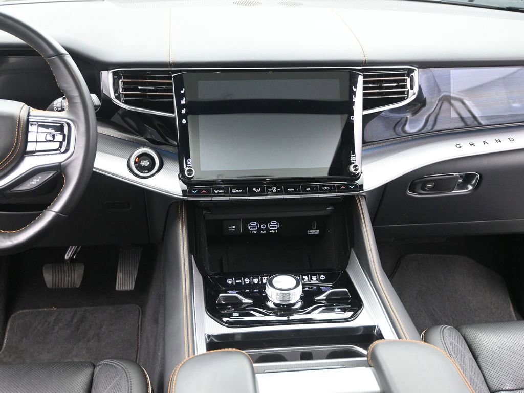 Used 2023 Jeep Grand Wagoneer Series III image 26