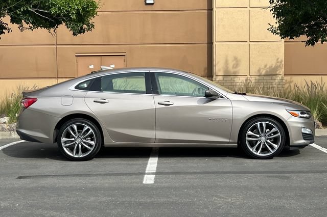 Used 2024 Chevrolet Malibu LT FWD image 3