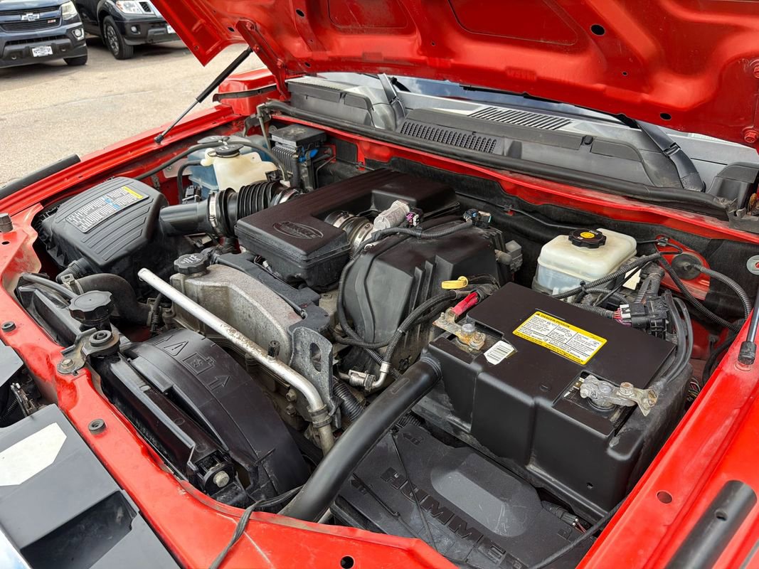 Used 2009 HUMMER H3T Luxury image 23