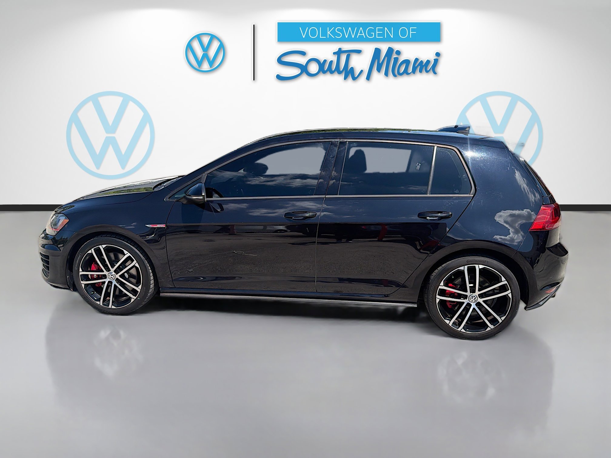 Used 2017 Volkswagen GTI Sport FWD image 4