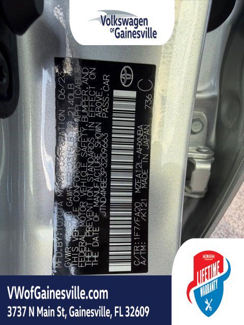 Used 2023 Toyota Corolla SE w/ SE Premium Package image 31