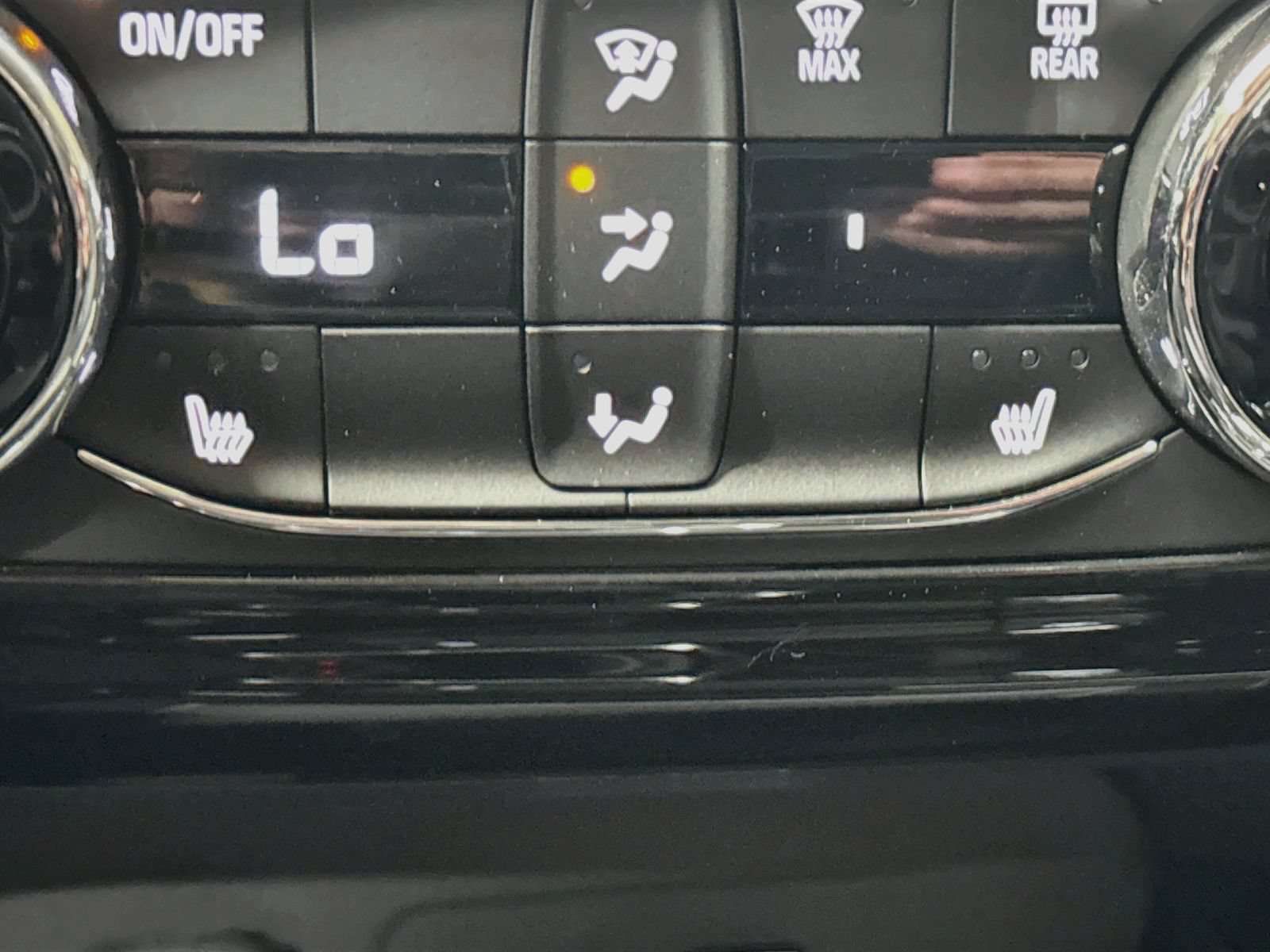New 2026 Chevrolet Trax ACTIV w/ Driver Confidence Package FWD image 23