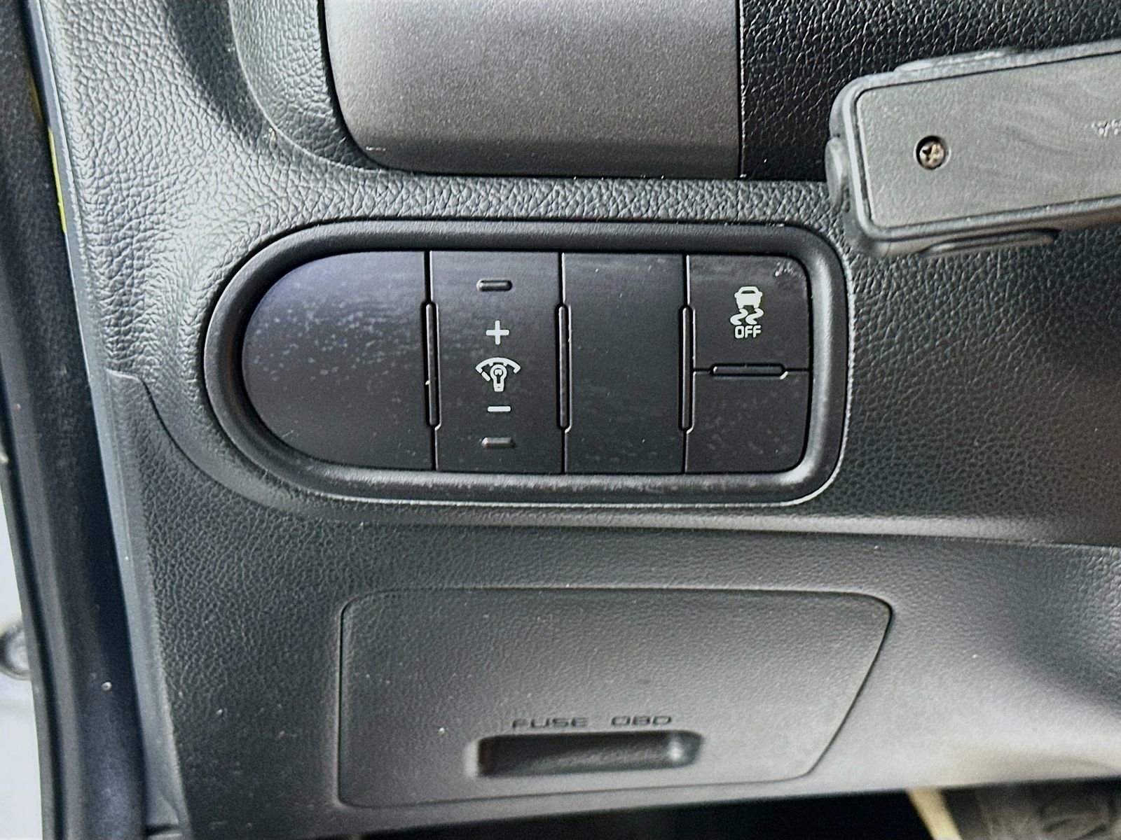 Used 2017 Kia Forte LX FWD image 10