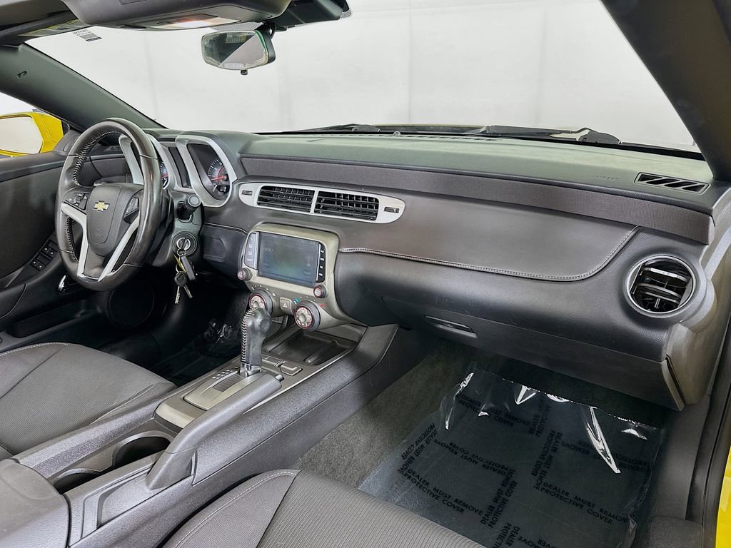 Used 2013 Chevrolet Camaro LT image 33