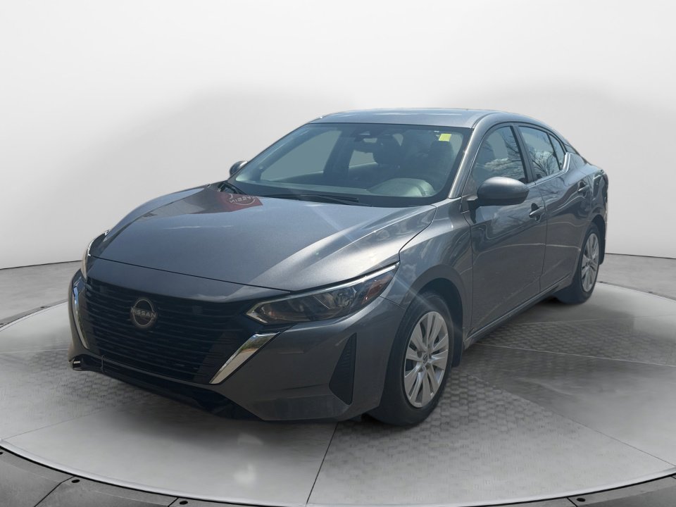 Used 2024 Nissan Sentra S FWD image 3