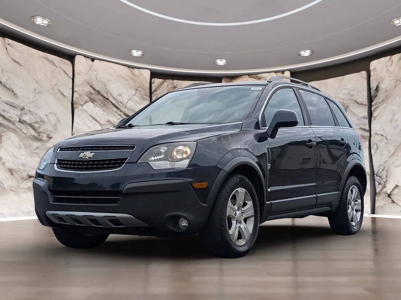 Used 2015 Chevrolet Captiva Sport LS FWD image 2