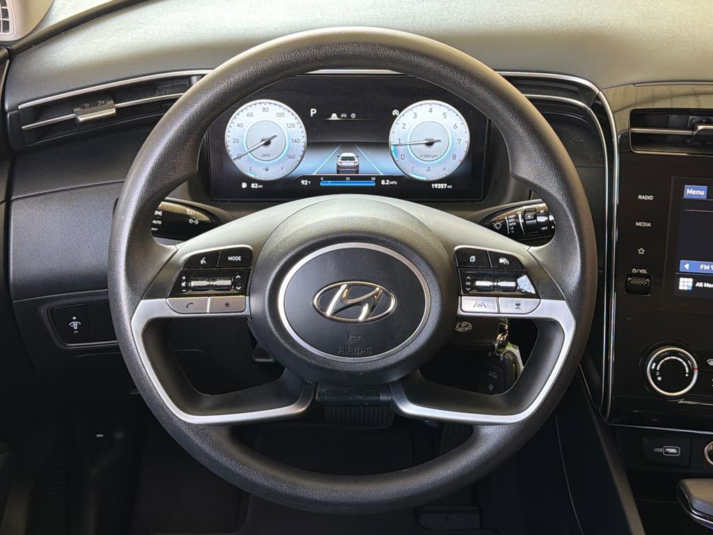 Used 2024 Hyundai Tucson SE image 4