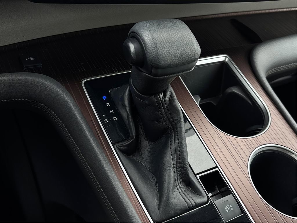 Used 2021 Toyota Sienna LE image 30