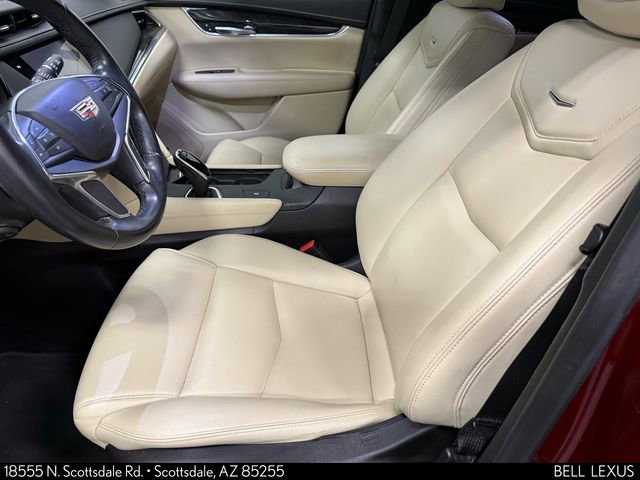 Used 2018 Cadillac XT5 FWD image 12