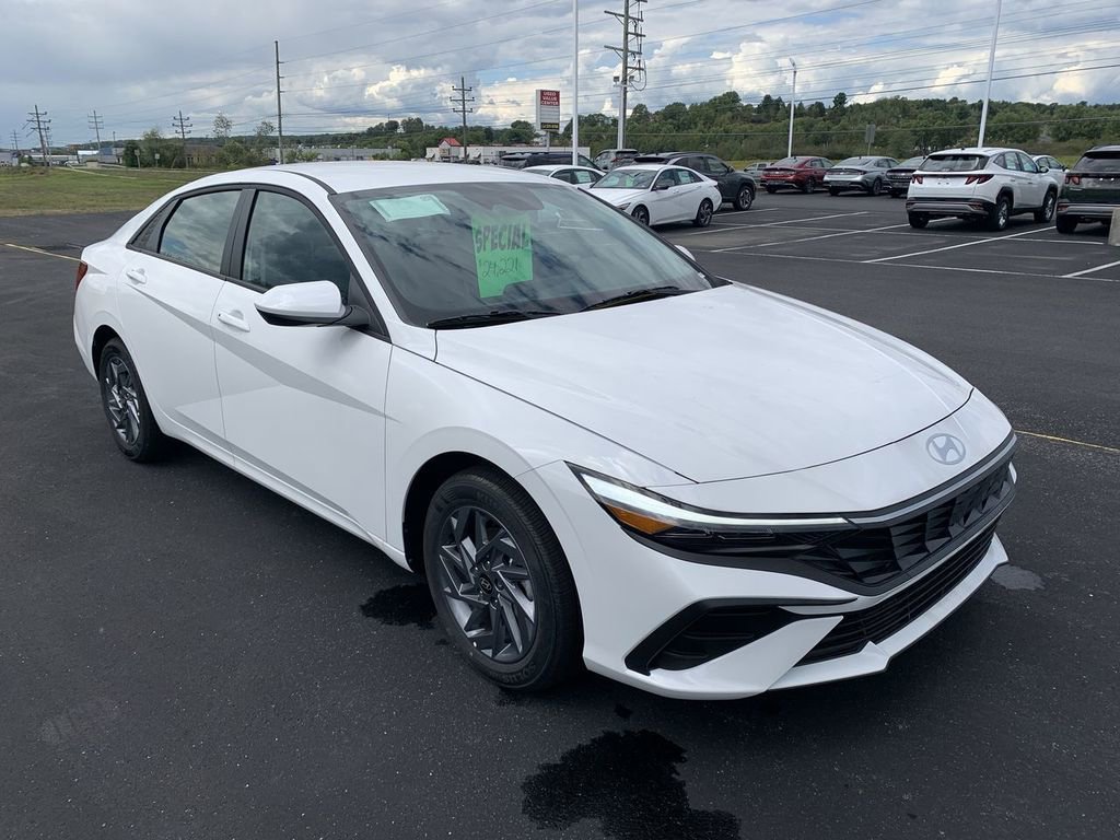 New 2025 Hyundai Elantra Blue w/ Cargo Package