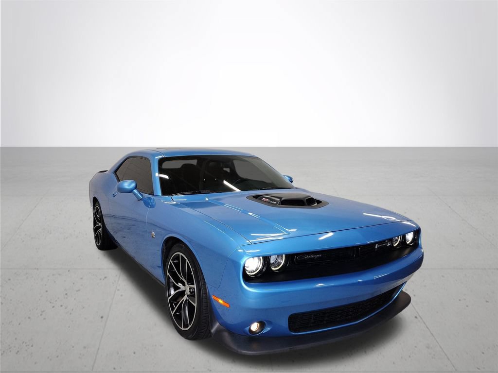 Used 2016 Dodge Challenger R/T Scat Pack RWD image 5