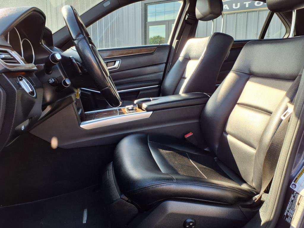 Used 2014 Mercedes-Benz E 350 4MATIC Sedan image 7