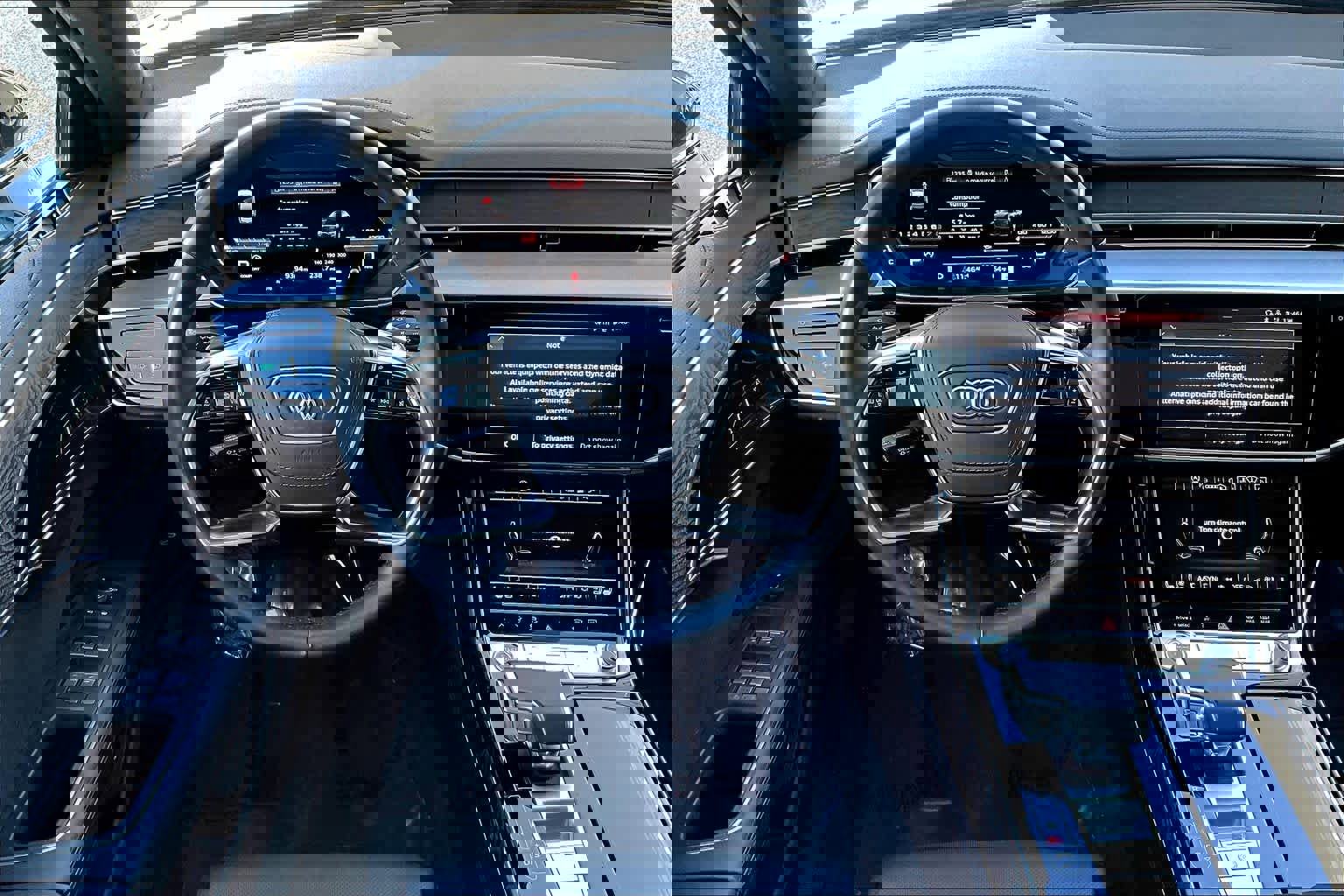 Used 2023 Audi A8 L 3.0T image 5