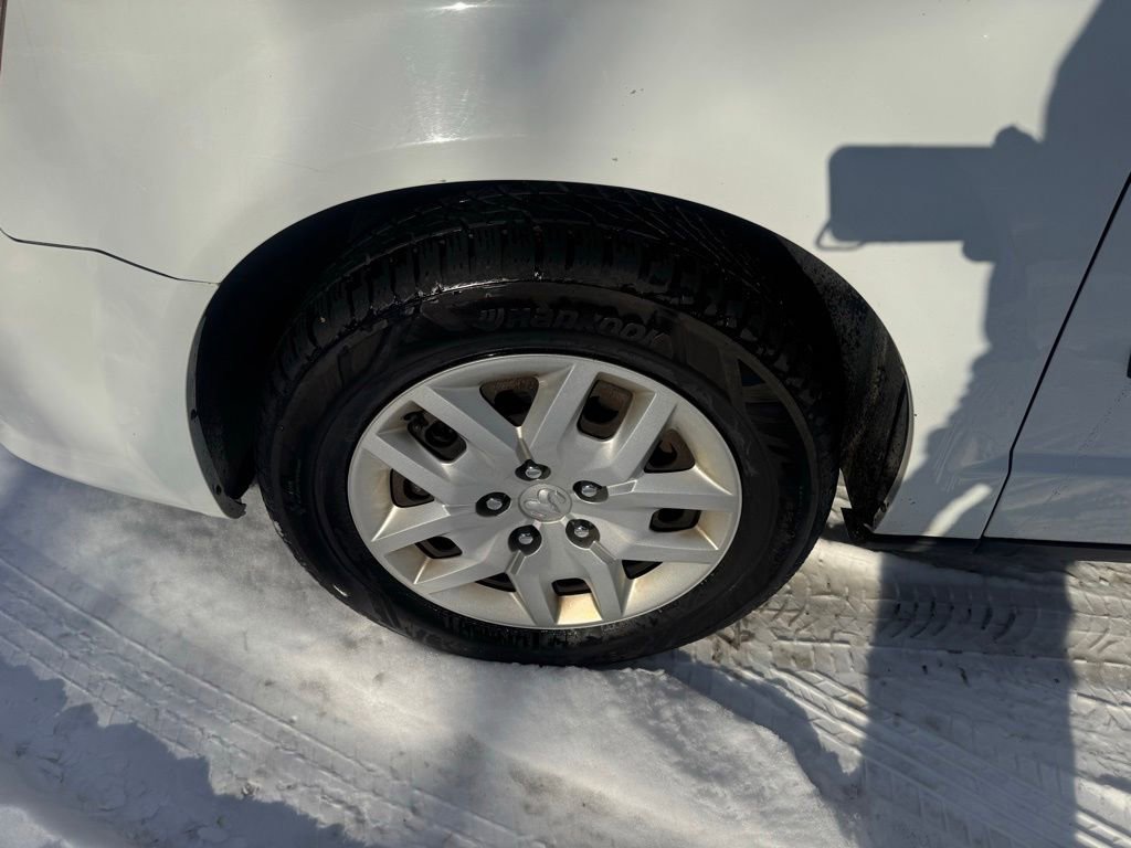 Used 2014 RAM C/V Tradesman image 14