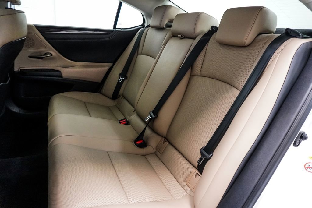 Used 2019 Lexus ES 350 w/ Premium Package FWD image 9