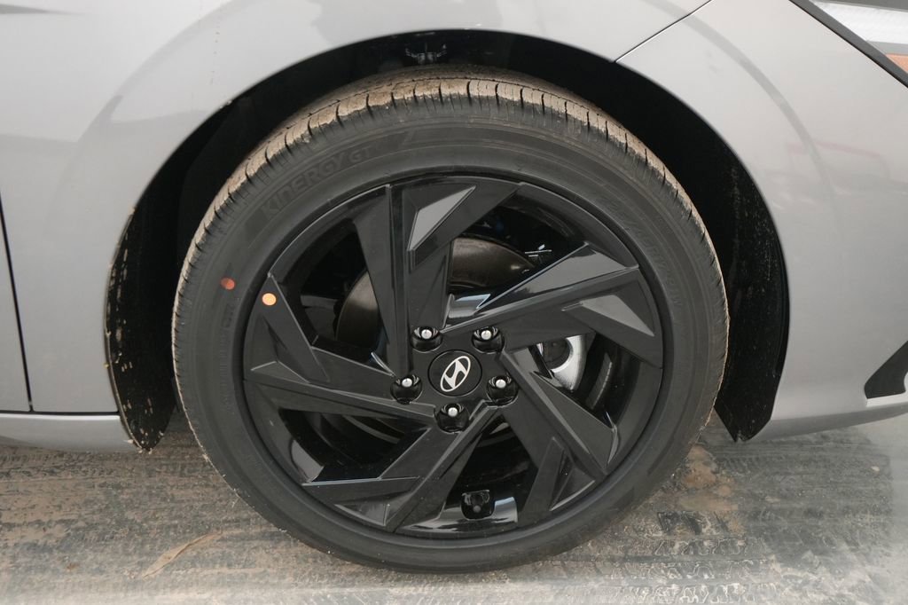 New 2026 Hyundai Elantra SEL Sport image 11