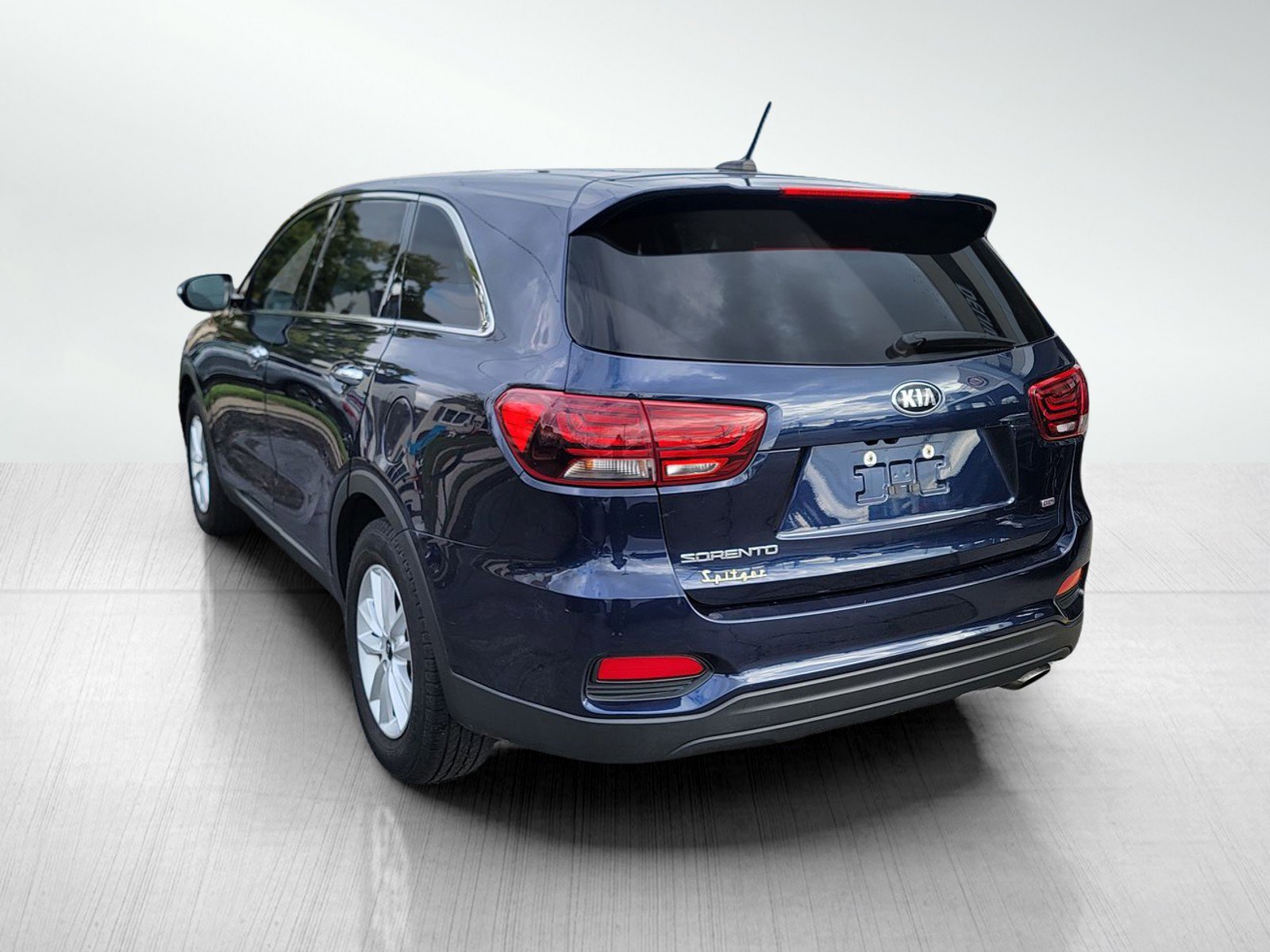 Used 2019 Kia Sorento LX image 7