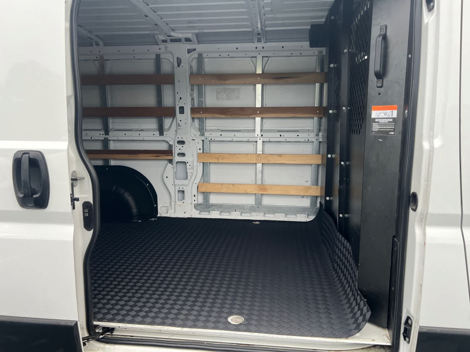 Used 2025 RAM ProMaster 2500 w/ U-Haul Equipment Group FWD image 15