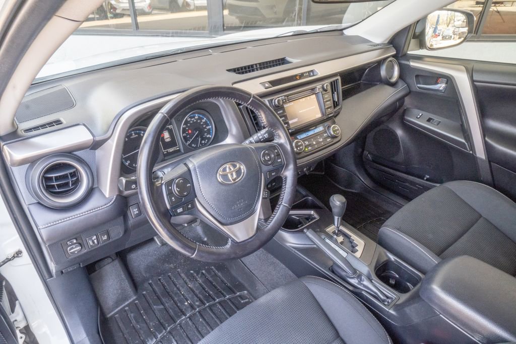 Used 2017 Toyota RAV4 XLE image 9