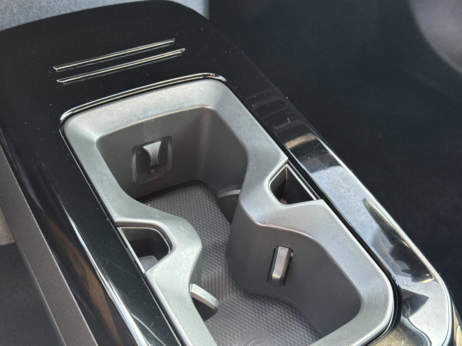 Used 2022 Volkswagen ID.4 Pro image 27