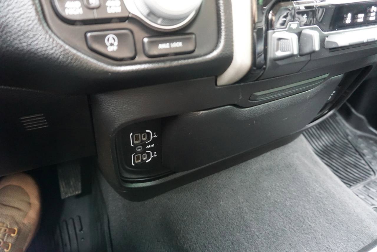 Used 2019 RAM 1500 Laramie AWD/4WD image 33
