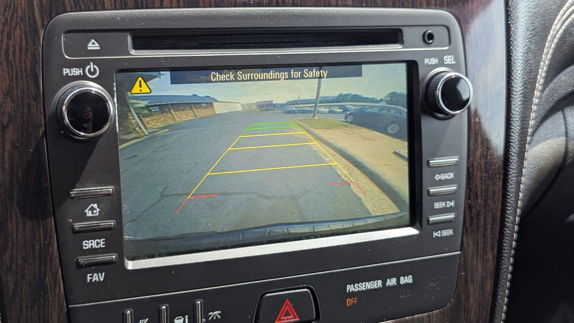 Used 2016 Chevrolet Traverse LT w/ Style and Technology Package FWD image 15
