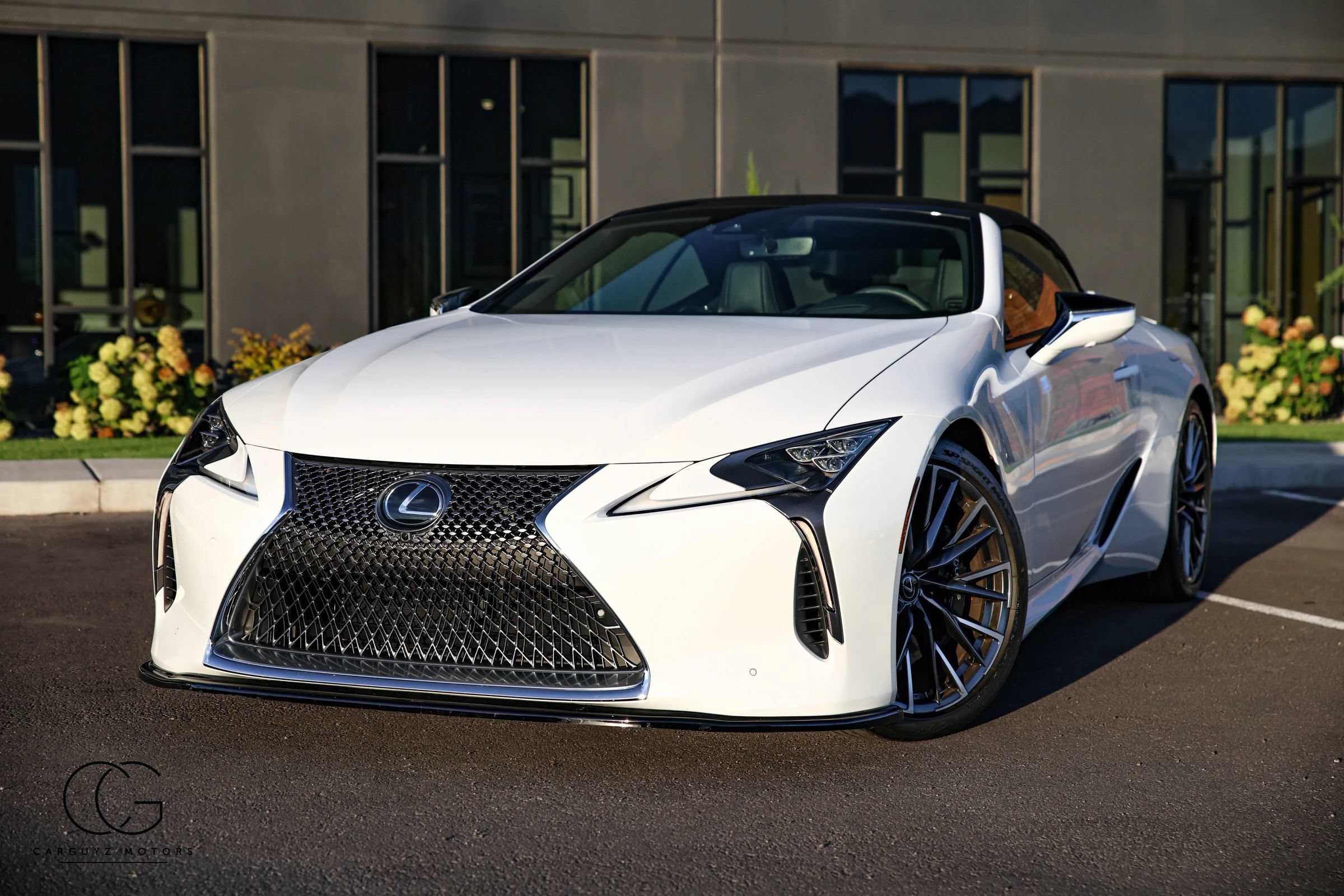 Used 2024 Lexus LC 500 Convertible w/ Touring Package RWD image 2