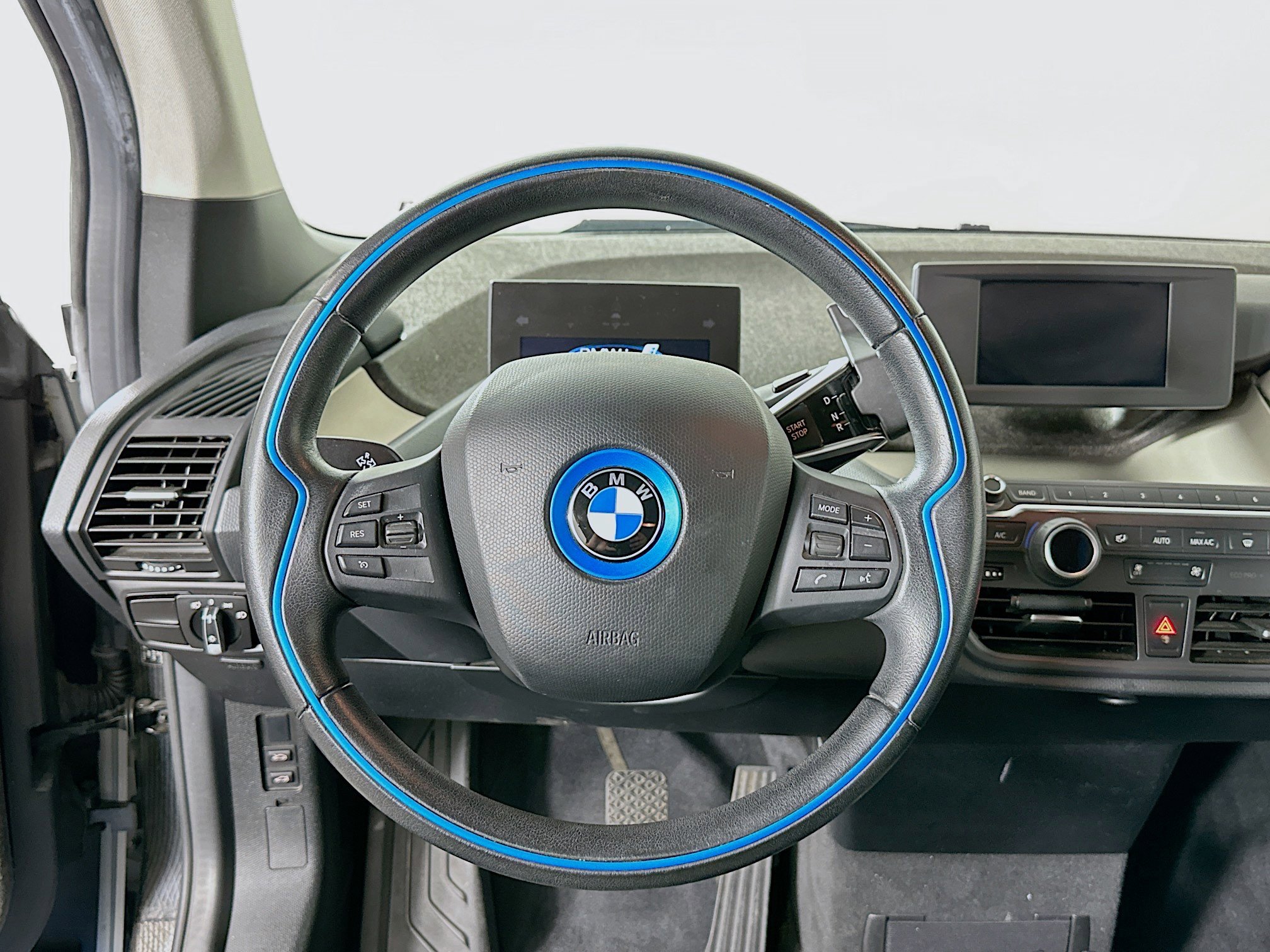 Used 2019 BMW i3 image 17