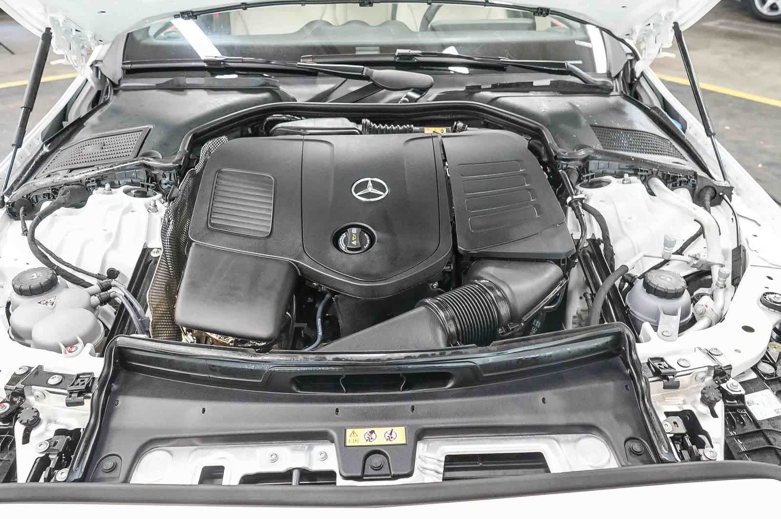 Used 2025 Mercedes-Benz C 300 4MATIC Sedan image 28