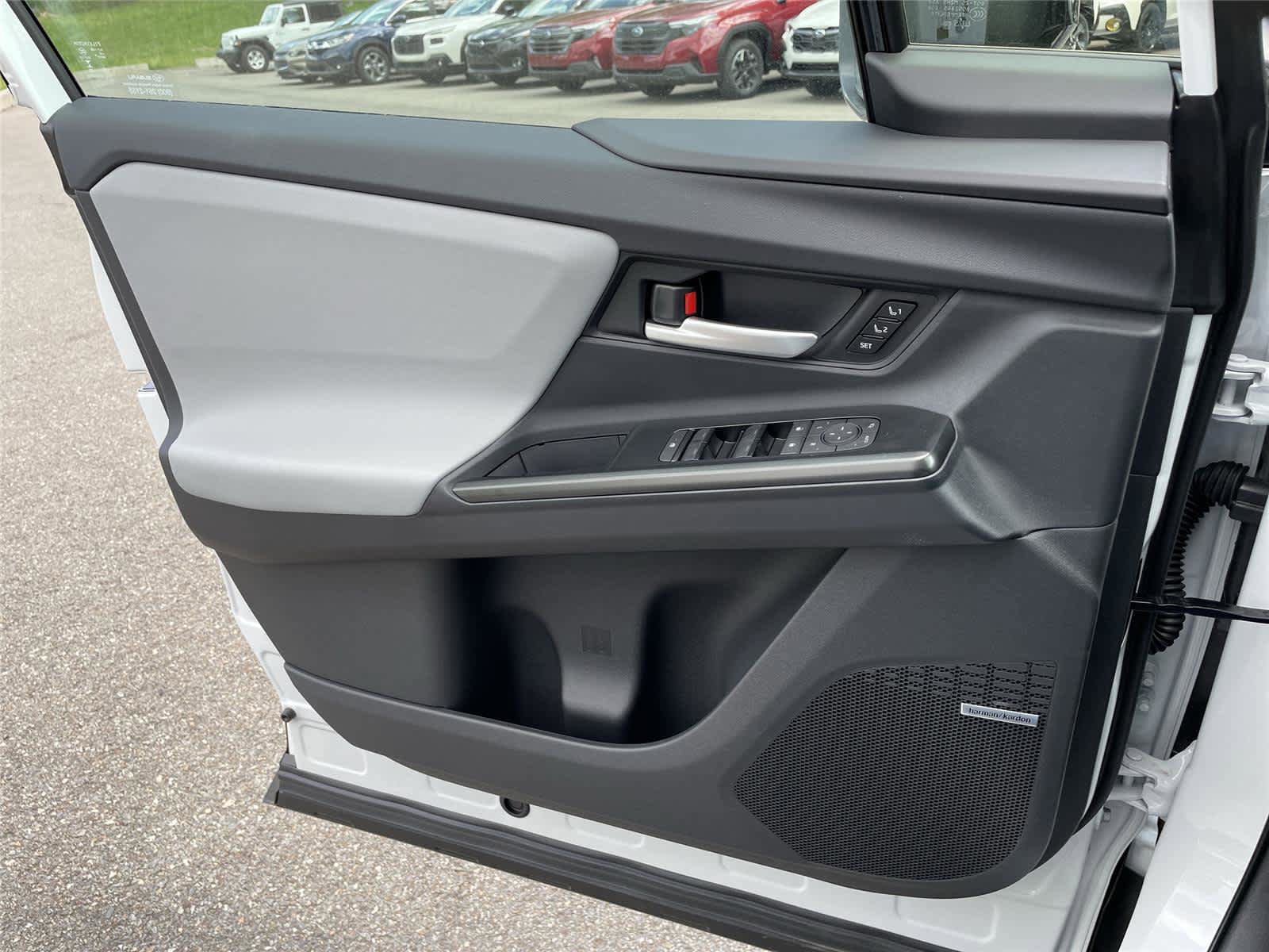 New 2026 Subaru Uncharted AWD image 25