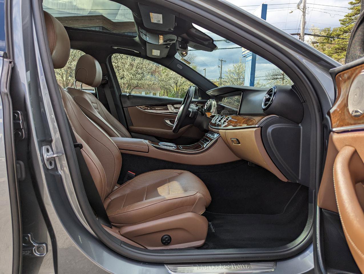 Used 2022 Mercedes-Benz E 350 4MATIC Sedan image 34