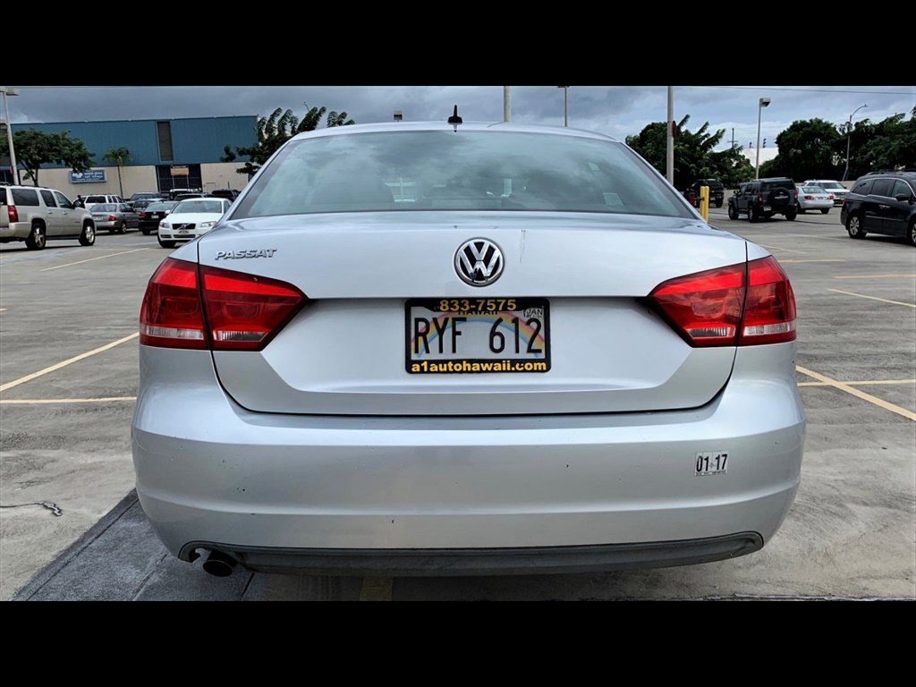 Used 2013 Volkswagen Passat 2.5 S FWD image 6